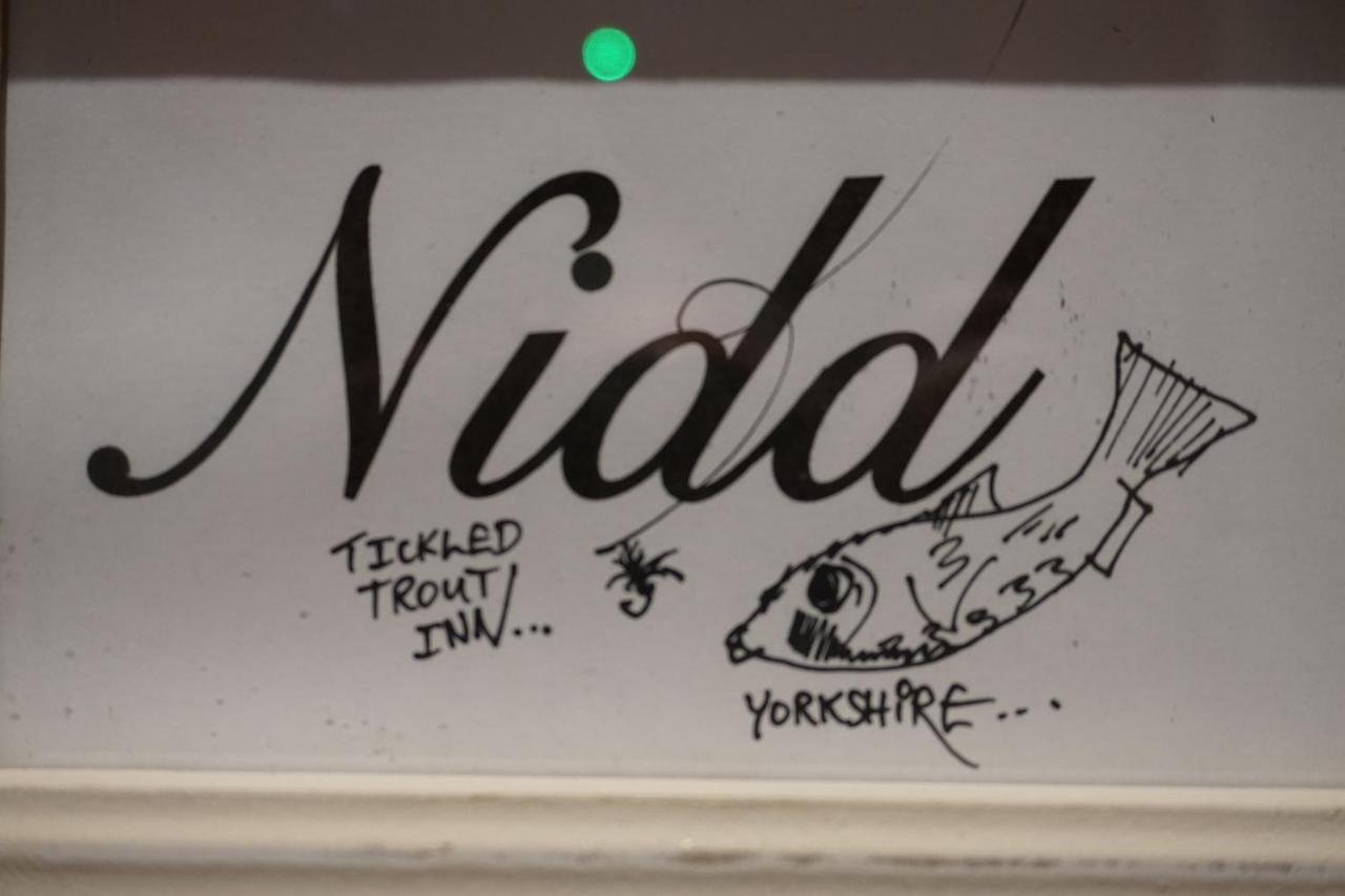 The Tickled Trout Inn Bilton-In-Ainsty ヨーク エクステリア 写真